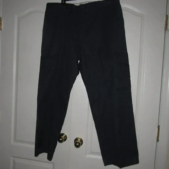 NWT DICKIES Relaxed Fit Flex Cargo Navy Boot Cut Men's Pants Size 42x32 - Picture 1 of 5